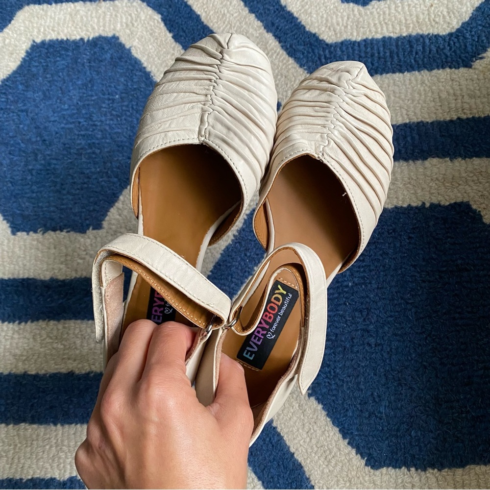 EVERYBODY Elegant Cream Women's Shoes